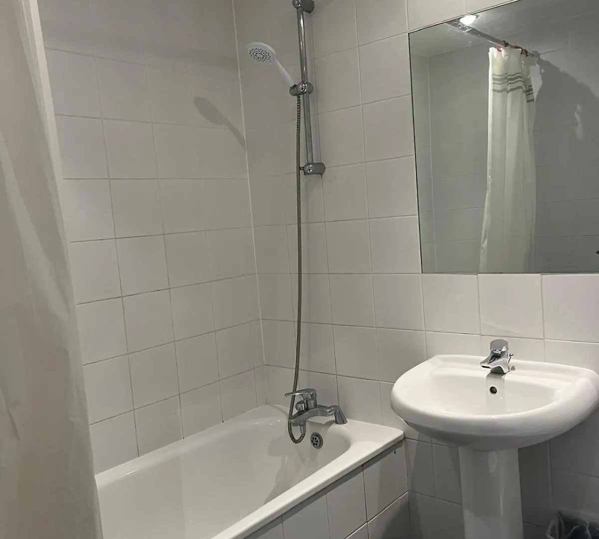 2 Double Bedrooms Apartment Near Airport & Town Dublin 0*,  Ireland